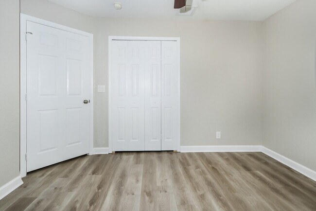 Building Photo - 8054 Murano Cir