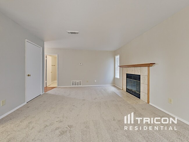 Building Photo - 2902 Cascade Ln