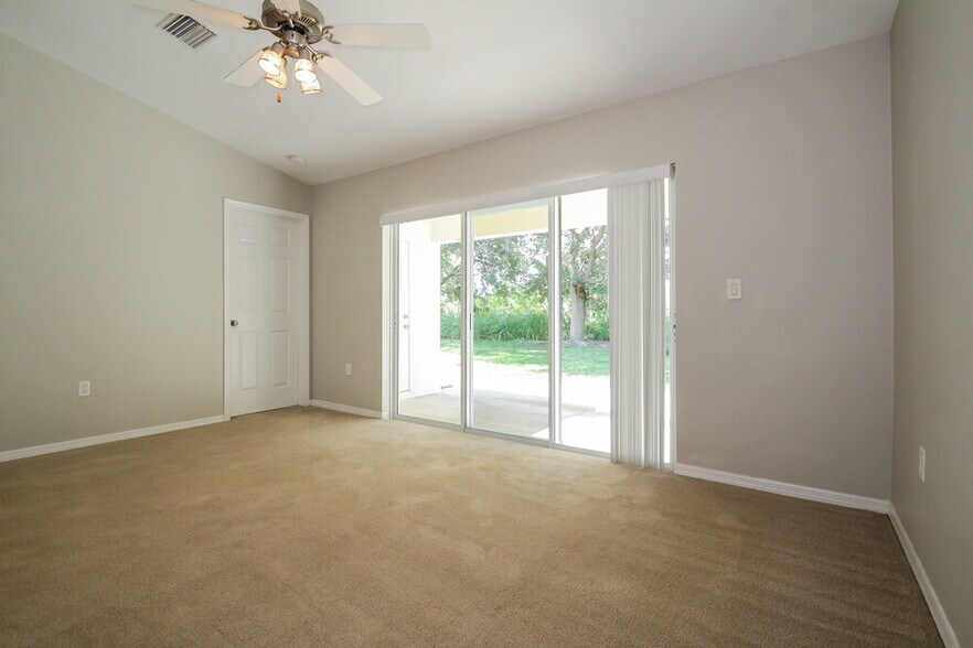 Building Photo - 2815 93rd Ct E