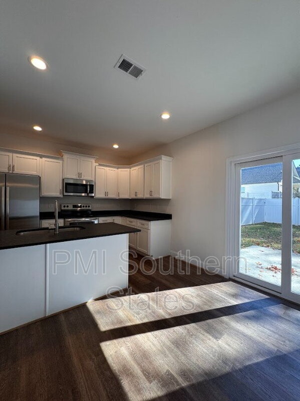 Building Photo - 306 Clarus Crk Wy