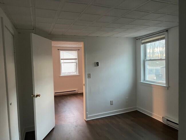 Bedroom - 18 First St