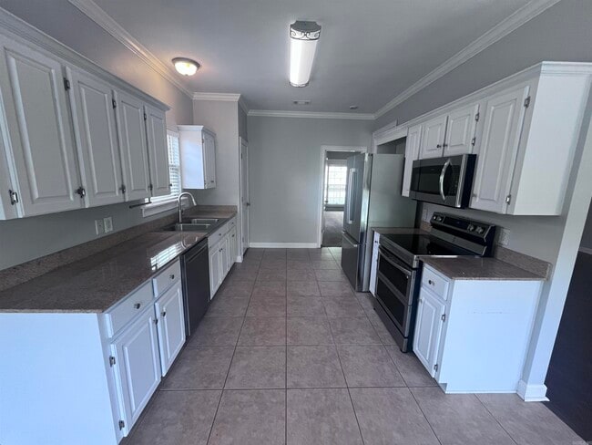 Building Photo - 516 Crepe Myrtle Loop