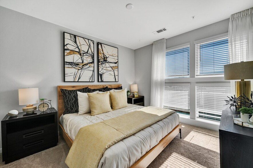 Alta West Morehead 2020 W Morehead St Charlotte NC 28208 Apartment