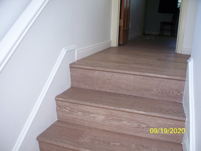 Building Photo - 7339 W 91st St