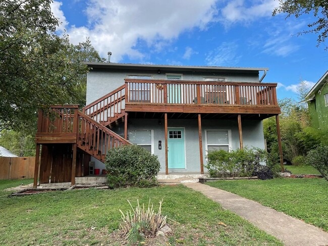 Building Photo - 1410 Ashwood Rd