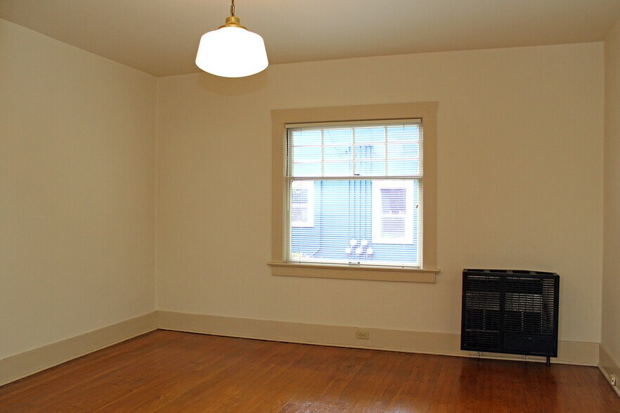 Building Photo - 1624 NE Tillamook St