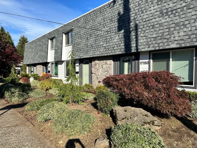 Building Photo - 1715 Franklin St