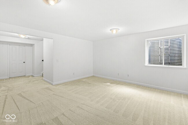 Building Photo - 7826 Gray Eagle Dr