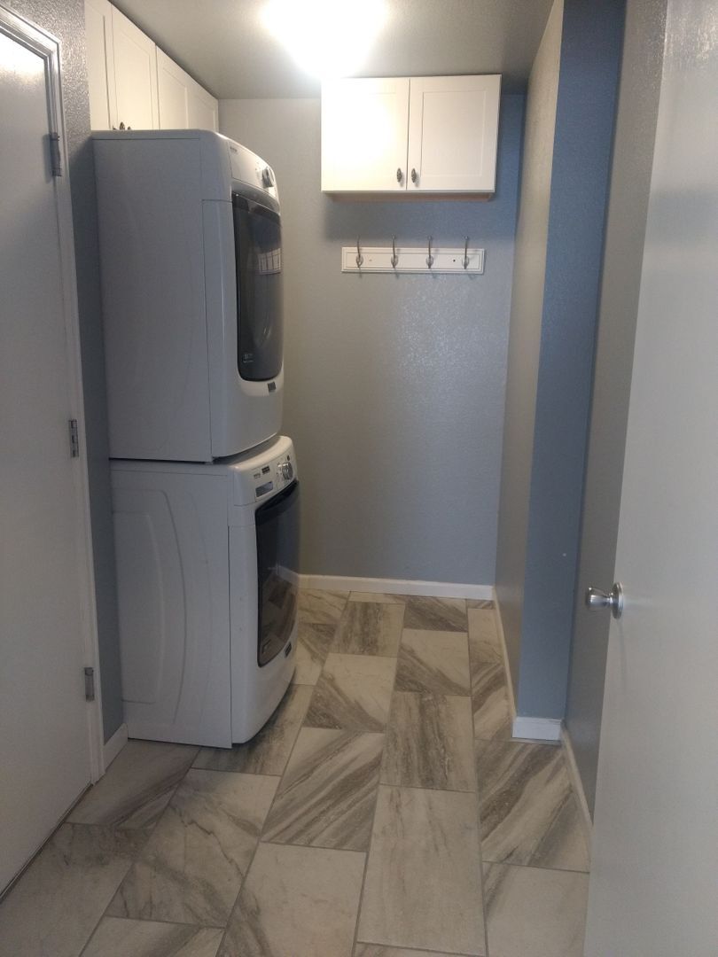 Building Photo - 2308 Kermesite Ct