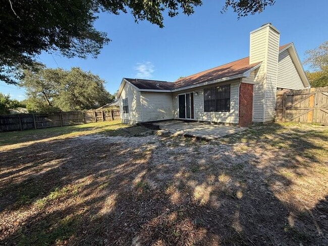 Building Photo - Gulf Breeze - Sandpiper Village - 3 bedroo...