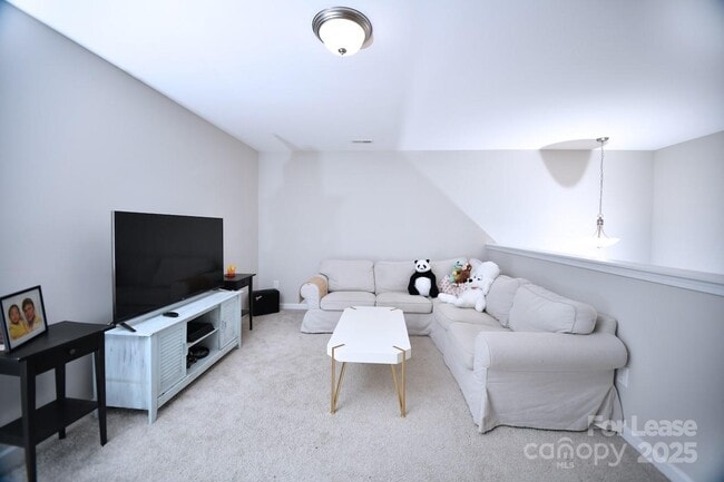 Building Photo - 1463 Bramblewood Dr