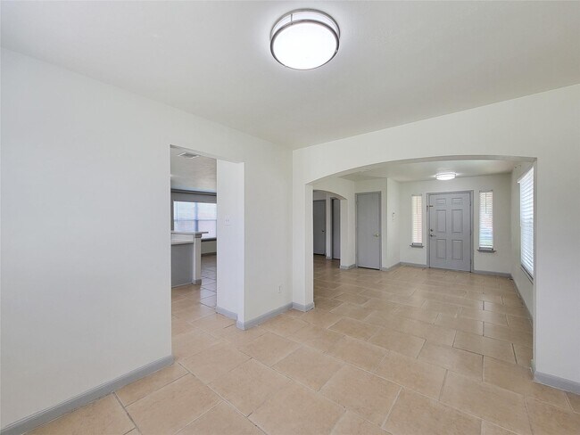 Building Photo - 19022 Yellow Thrush Dr