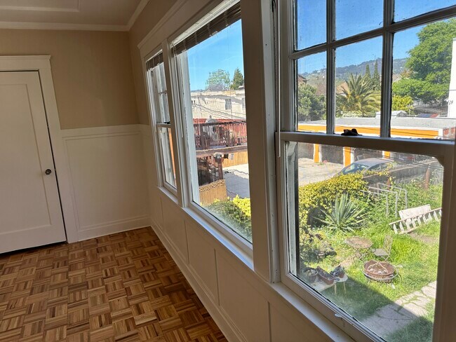 Building Photo - 778 61st St