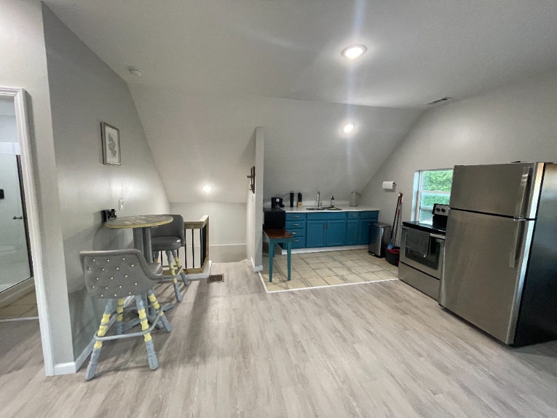 Building Photo - 4522 E Washington St