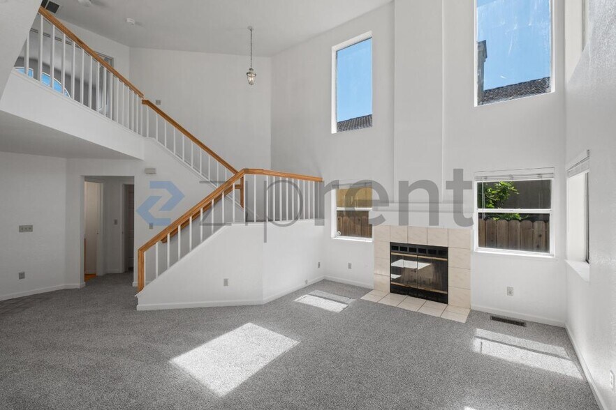 Building Photo - 511 Floyd Ct