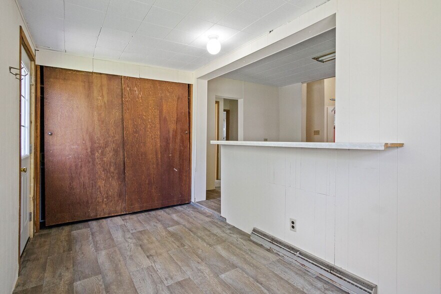 Building Photo - 1321 2nd St W