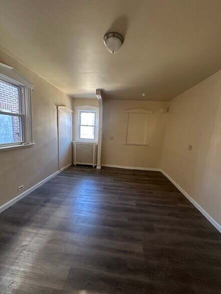 Main Bedroom - 4115 L St