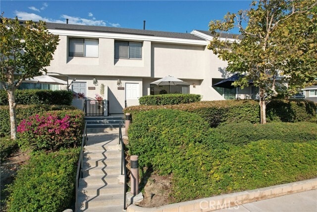 Building Photo - 26405 Mountain Grove Cir