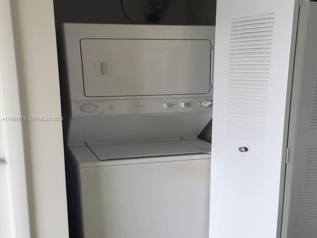 Building Photo - 133 NE 2nd Ave