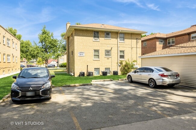 Building Photo - 3024 Harlem Ave