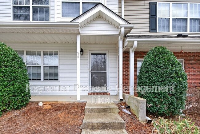 Building Photo - 94 Tannenbaum Cir