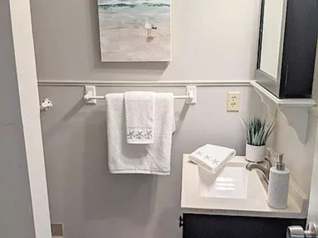 Building Photo - 358 Alpine Dr