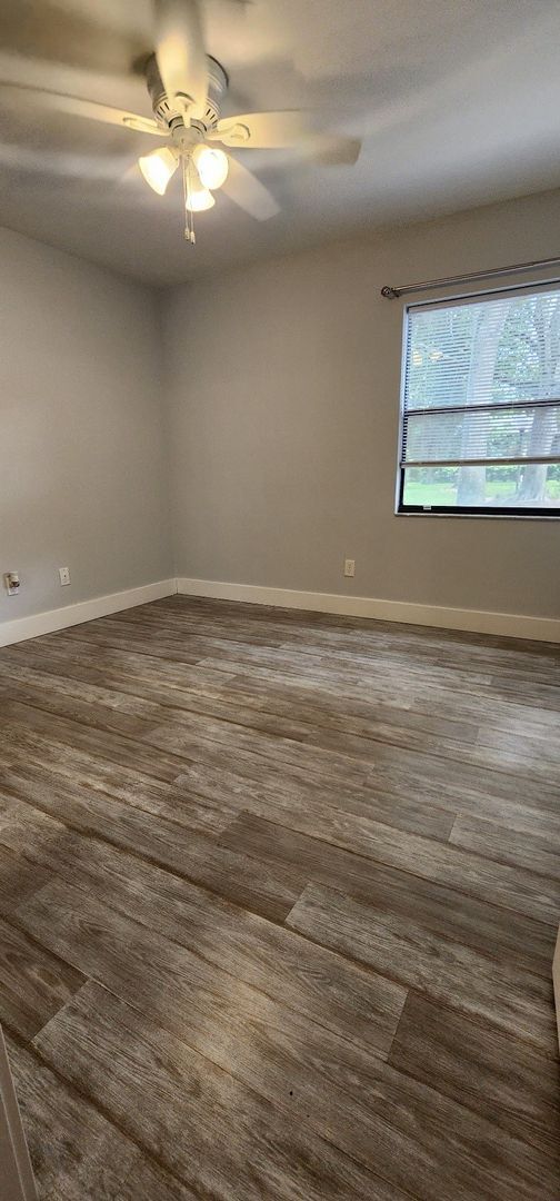 Building Photo - St Augustine Shores Gem! 2 Bed-2 Bath 1st ...