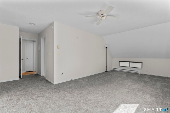 Building Photo - 43 Great Meadow Ln
