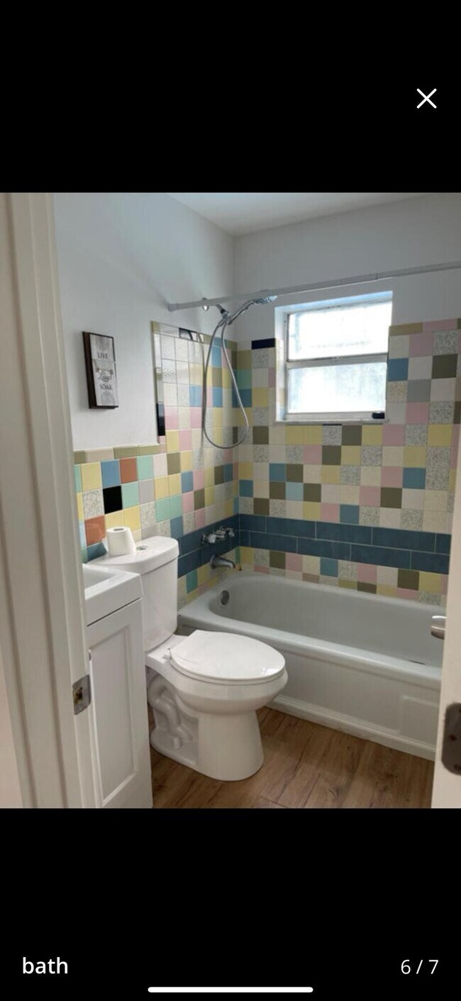 Building Photo - 434 N 17th St