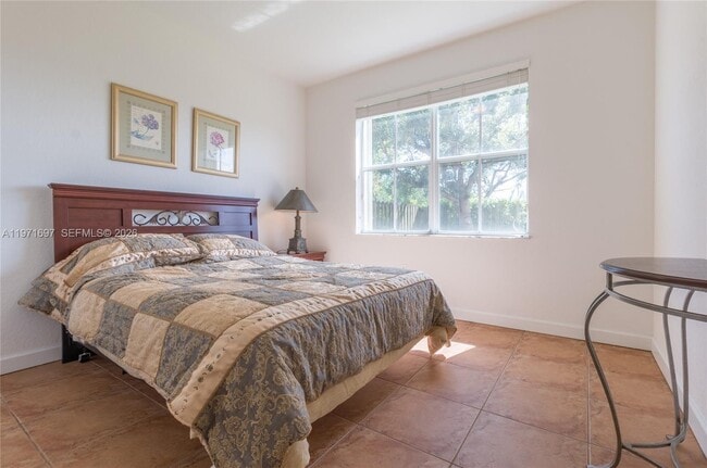 Building Photo - 12348 SW 125th Terrace