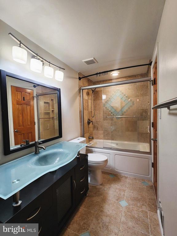 Building Photo - 9533 Quarry Bridge Ct