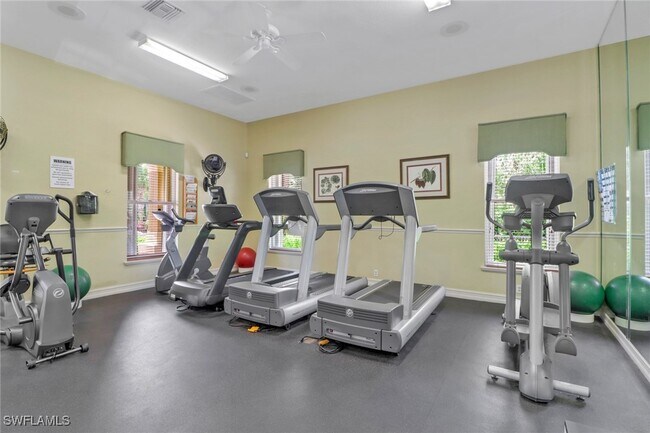 Building Photo - 9801 Foxhall Way