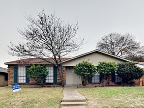 Building Photo - No Application Fee* Plus $250 Off First & ...