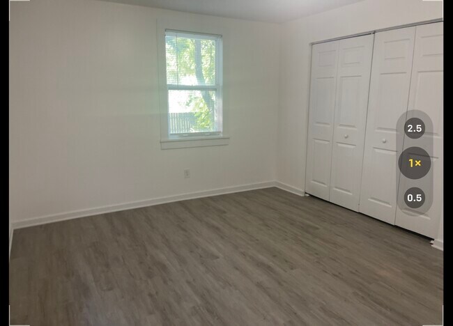 Building Photo - 414 Silver Maple Way