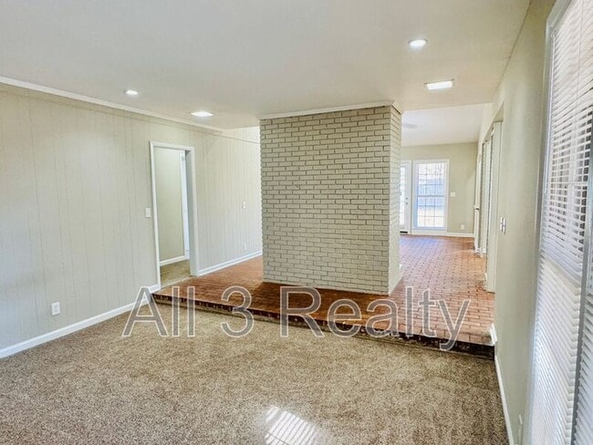 Building Photo - 3531 Edgefield Rd