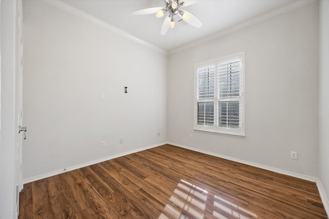 Building Photo - 2045 Chisholm Trail