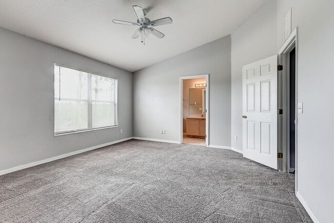 Building Photo - Land O'Lakes 3 Bed/2.5 Bath Townhome for L...