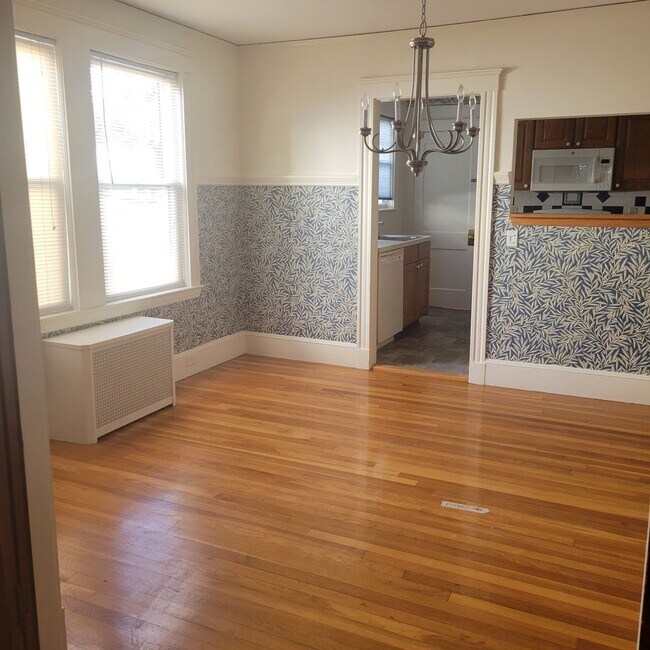 Building Photo - Comfortable 3-Bedroom Living with Outdoor Retreat in Brighton