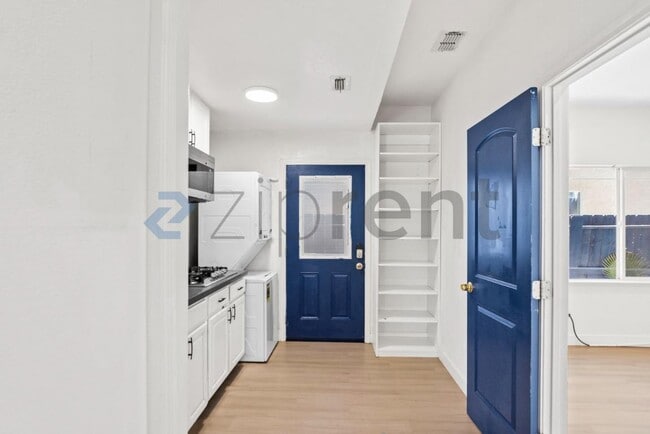 Building Photo - 265 Gaar Ave