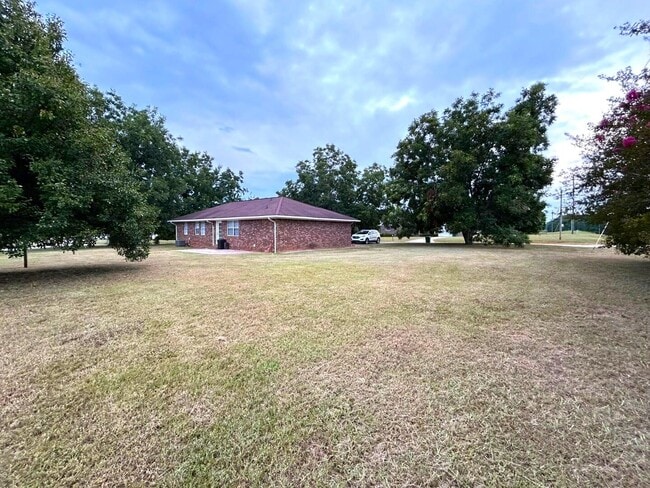 Building Photo - 3395 Bolden Ln