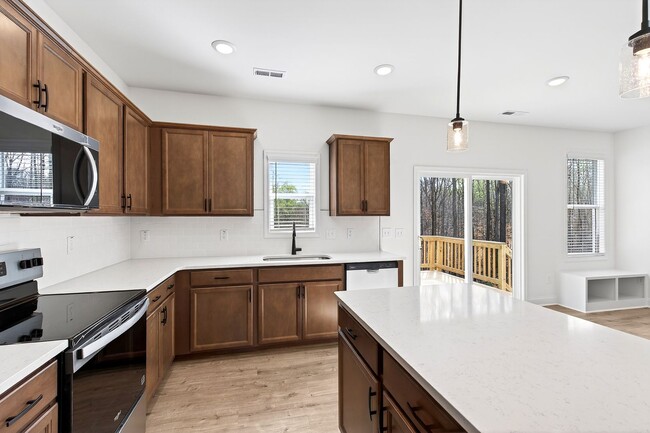 Building Photo - Modern and Charming 3-Bedroom Cul-de-Sac Home in Clayton!