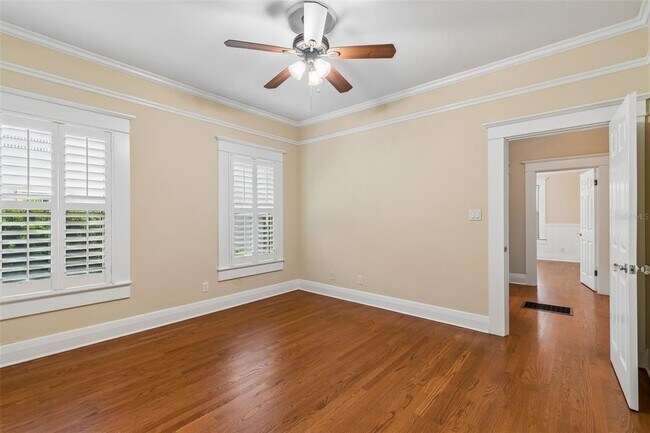 Building Photo - 1107 W Horatio St