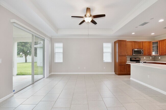 Building Photo - Beautiful 4/2.5 Spacious Home with a Loft Area and a 2 Car Garage Located in Sawgrass Bay - Clerm...