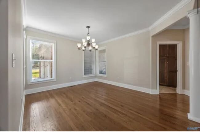 Building Photo - 2807 Talon Cir