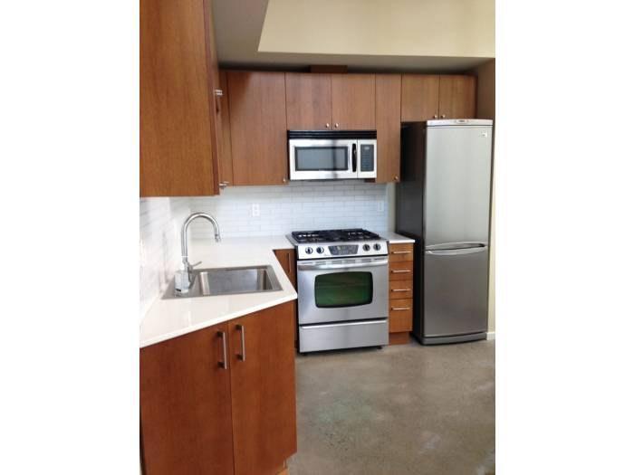 Kitchen - 81 Clay St