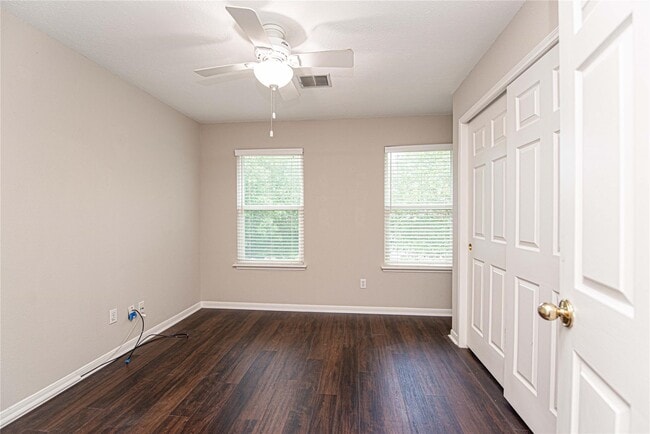 Building Photo - 5519 Legare Ct