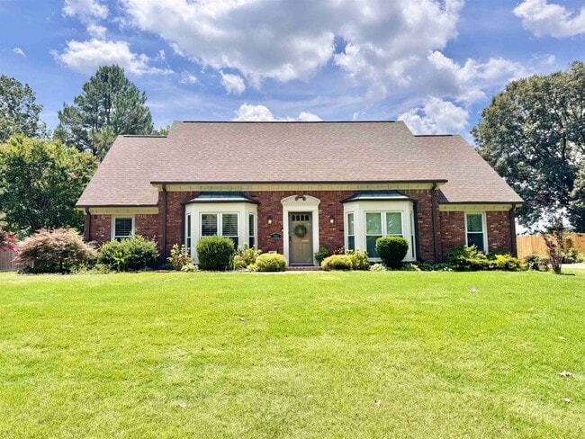 Primary Photo - 7881 Elm Leaf Dr