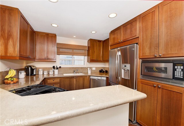 Building Photo - 412 Fernleaf Ave