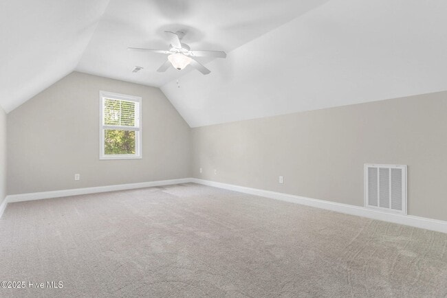 Building Photo - 3 Bed 2 Bath w/ a Bonus in Vineyard Plantation!