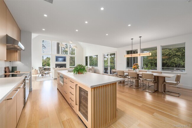 Building Photo - 610 Wildberry Ln